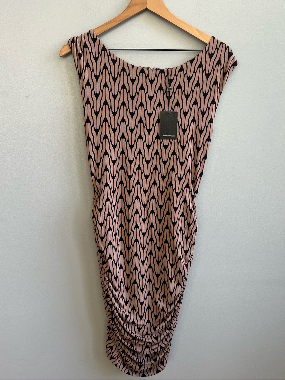 Tart Collections NWT Black Beige Ruched Bodycon Soft Modal Jersey Dress Medium
